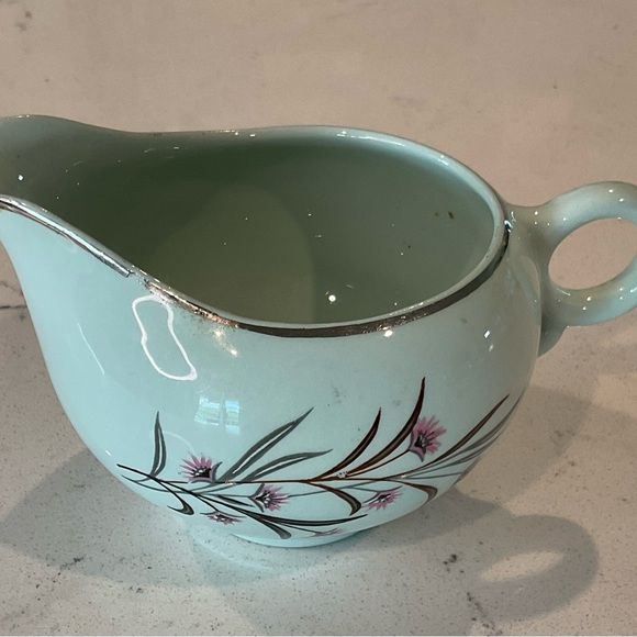 Universal Pottery Creamer Pale Blue w/Pink Flowers & Silver Trim Retro Kitchen - Picture 7 of 10